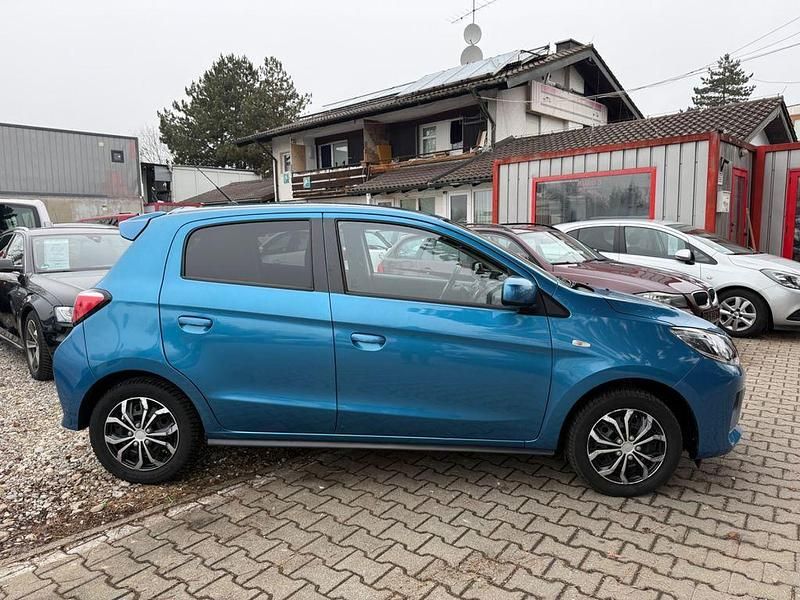 Gebraucht Mitsubishi Space Star 71 PS (52 kW) 2021 Blau Limousine