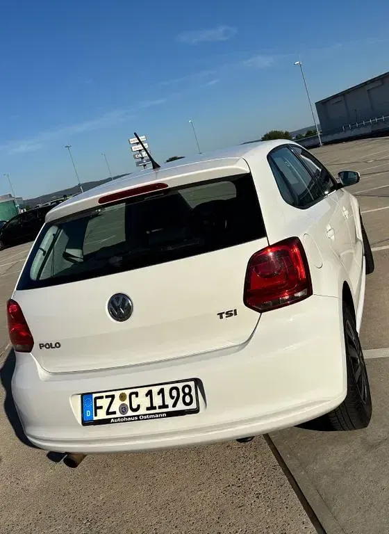 Gebraucht VW Polo 90 PS (66 kW) 2014 Weiß Limousine