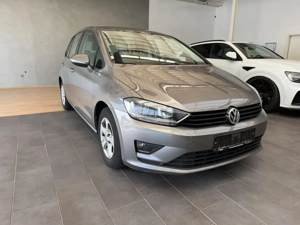 Gebraucht VW Golf Sportsvan Trendline 86 PS (63 kW) 2016 Grau Van / Kleinbus
