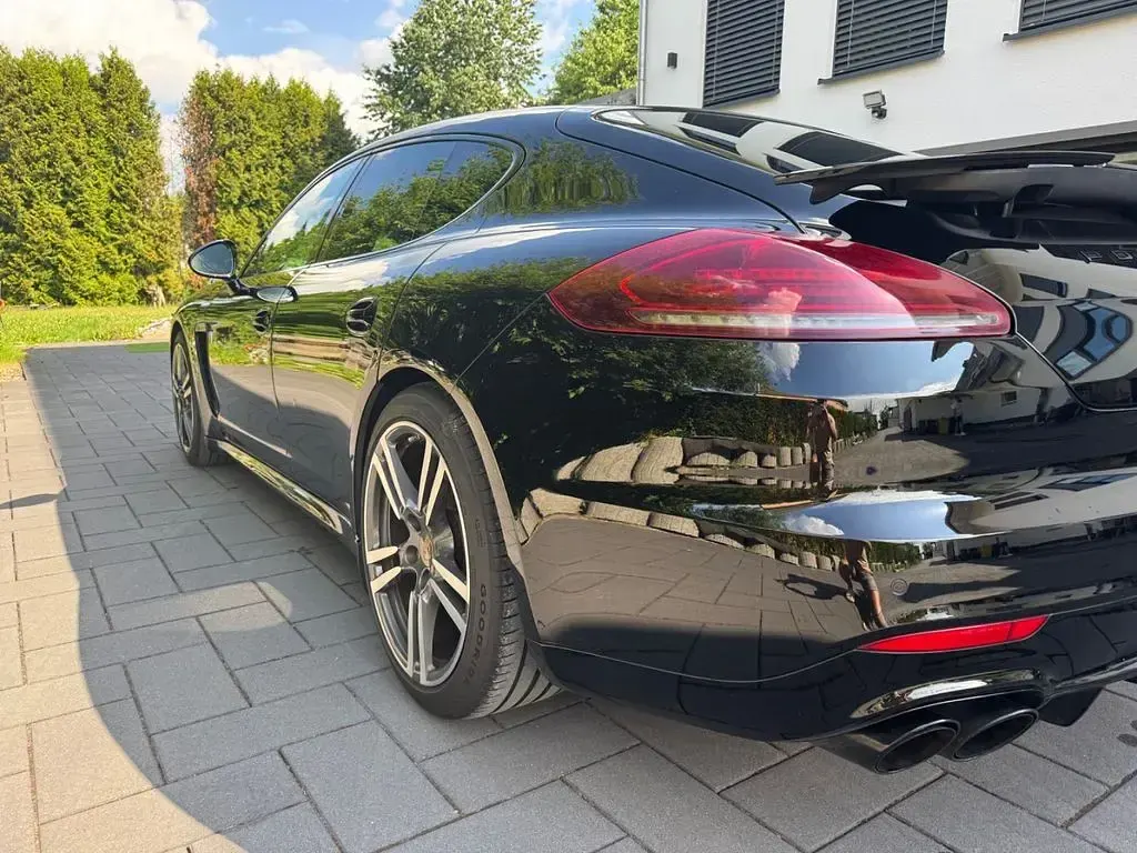 Gebraucht Porsche Panamera GTS 441 PS (324 kW) 2014 Schwarz Kleinwagen