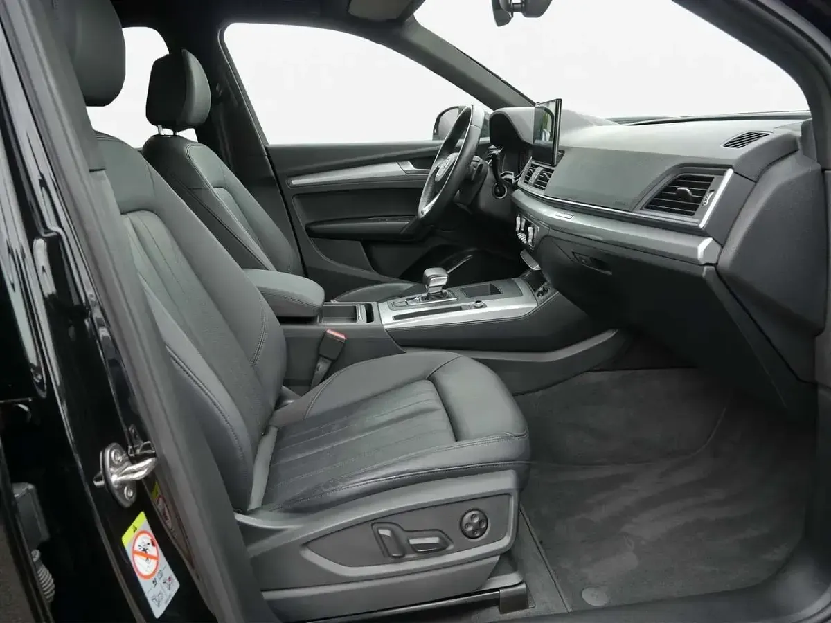 Gebraucht Audi Q5 204 PS (150 kW) 2022 Mythosschwarz metallic SUV