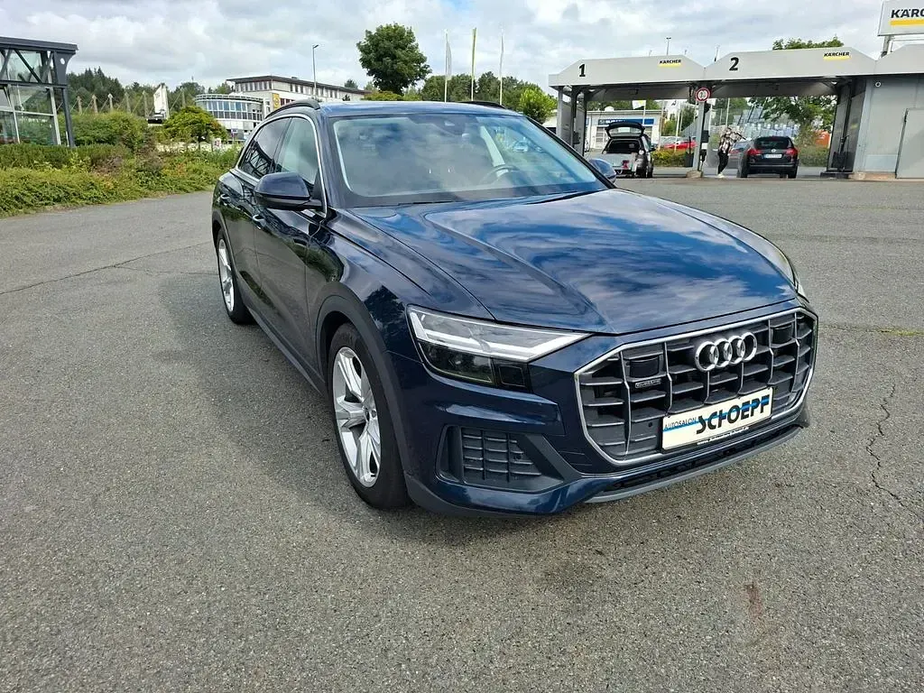 Gebraucht Audi Q8 Sport 231 PS (169 kW) 2024 Blau SUV