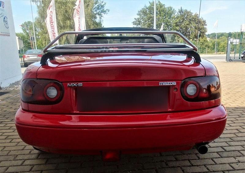 Second-hand Mazda MX5 90 CP (66 kW) 1996 Roșu Cabrio