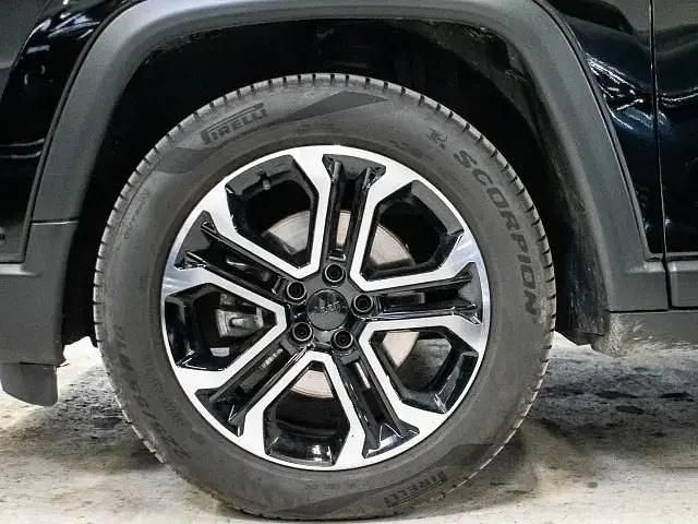 Gebraucht Jeep Compass Limited 131 PS (96 kW) 2023 Black clear coat SUV