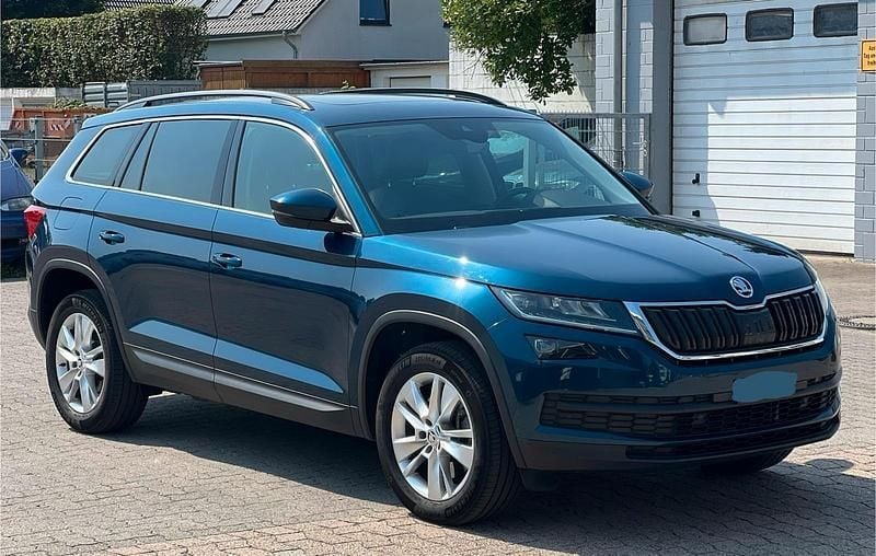 Blau Gebraucht 2018 Skoda Kodiaq SUV | 27.500 € (Guter Preis) - Bild 1/4