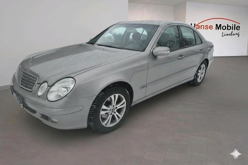 Gebraucht Mercedes E200 163 PS (119 kW) 2005 Andere farben Limousine