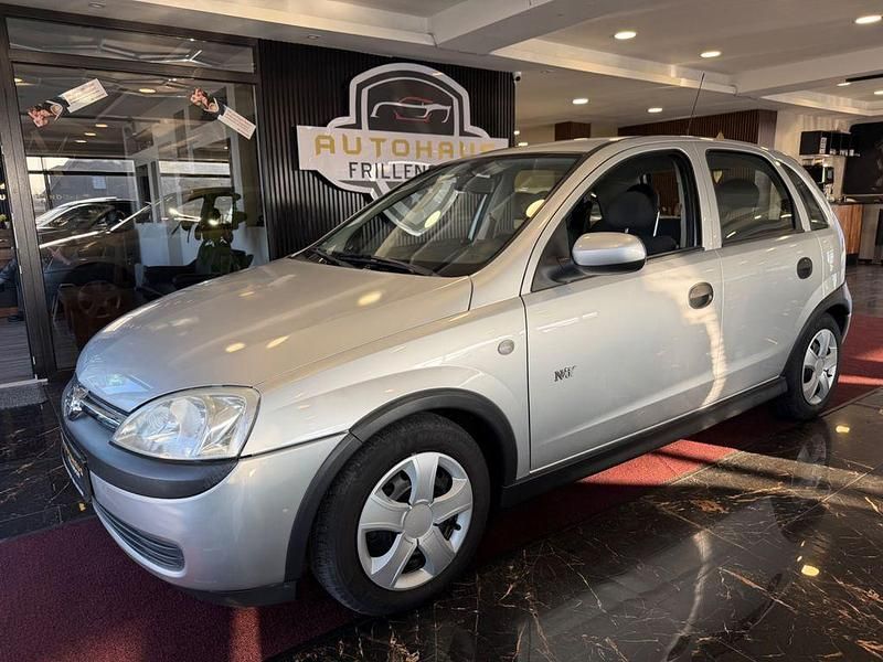 Second-hand Opel Corsa Njoy 75 CP (55 kW) 2003 Argintiu Hatchback