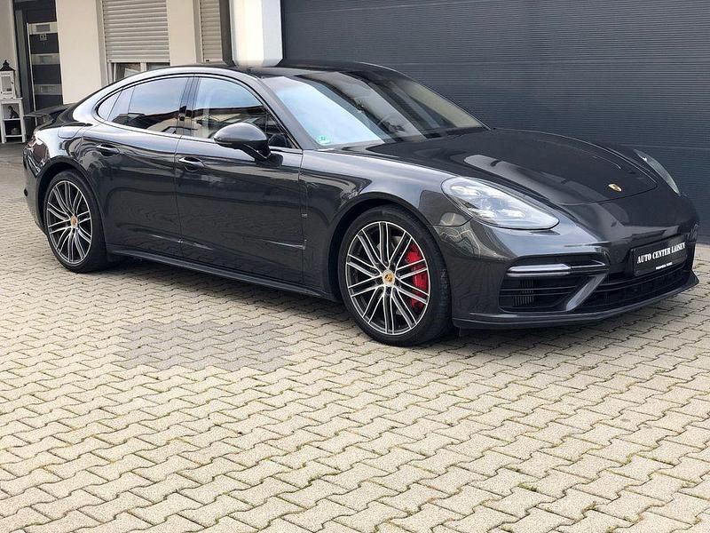 Gebraucht Porsche Panamera Turbo 549 PS (403 kW) 2017 Vulkangrau Limousine