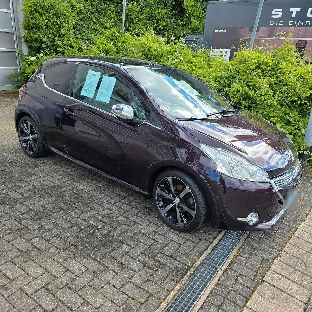 Gebraucht Peugeot 208 110 PS (80 kW) 2015 Violet Kleinwagen