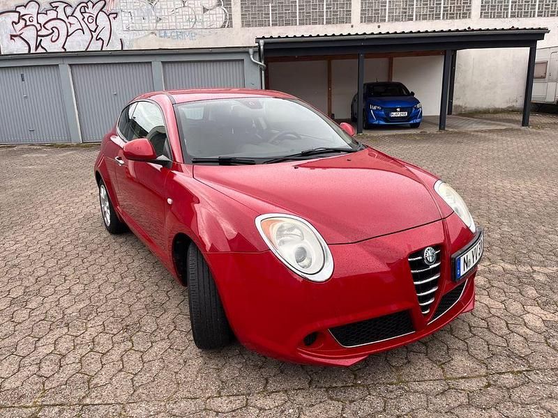 Rot Gebraucht 2009 Alfa Romeo MiTo Kleinwagen | 3.300 € (Etwas zu teuer) - Bild 1/4