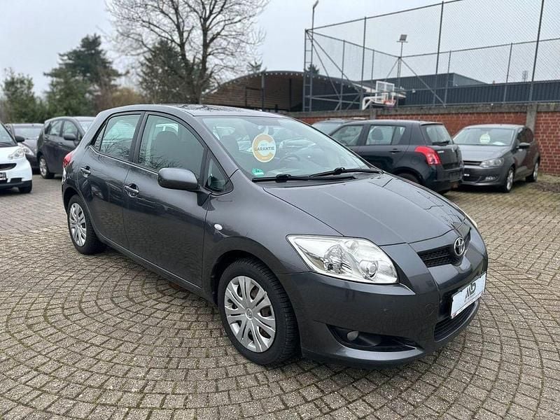 Gebraucht Toyota Auris 124 PS (91 kW) 2008 Grau Kleinwagen