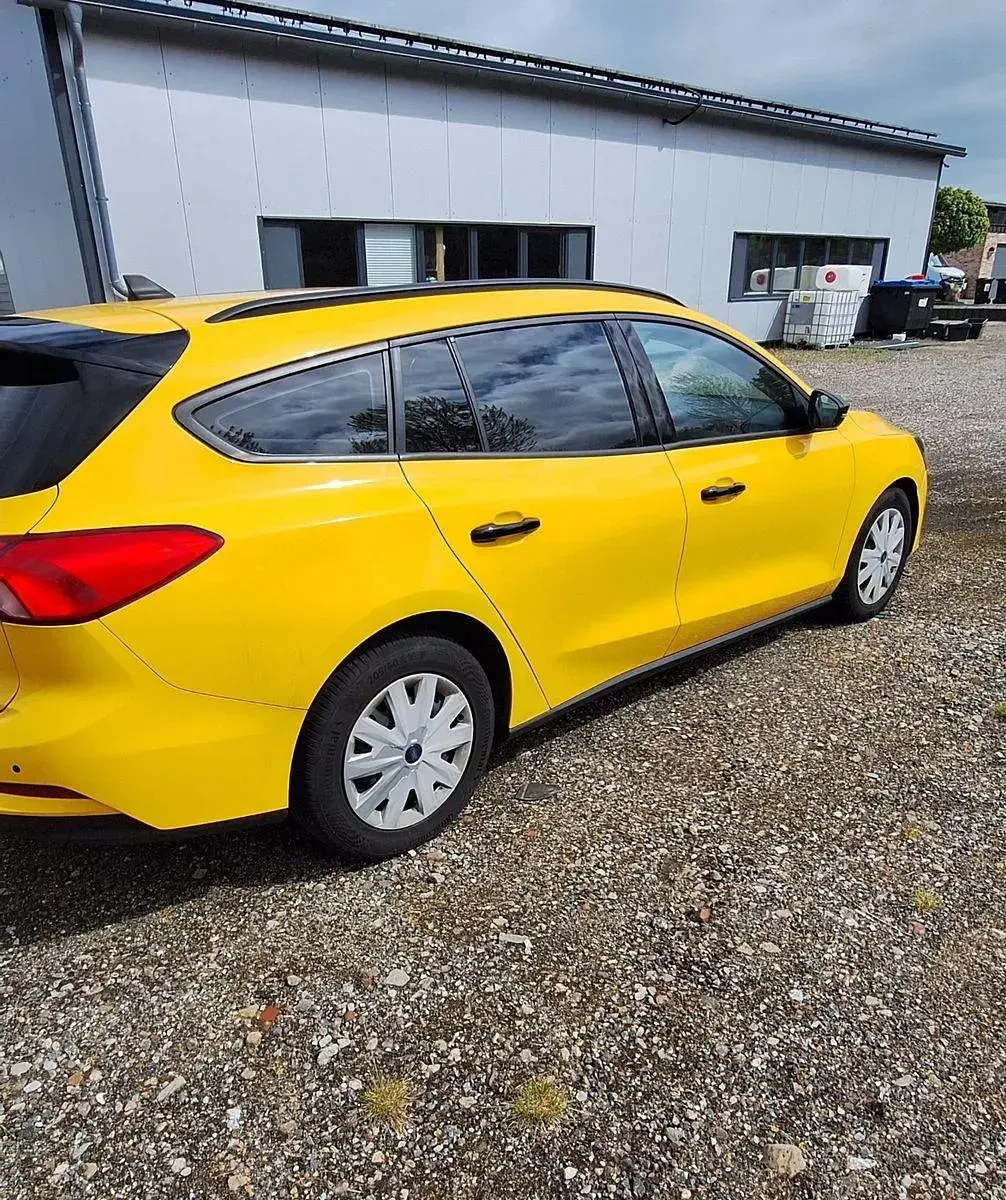 Gebraucht Ford Focus Active 120 PS (88 kW) 2020 Gelb Kombi