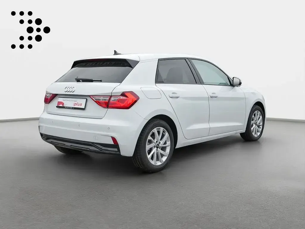Gebraucht Audi A1 Sportback Advanced 116 PS (85 kW) 2025 Gletscherweiß metallic Kleinwagen