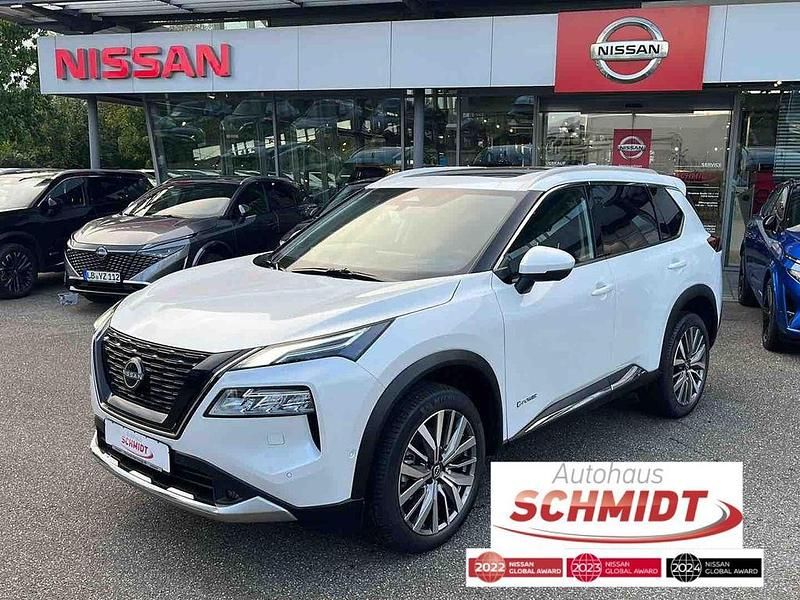 Pearl white Neu 2025 Nissan X-Trail Tekna+ SUV | 45.990 € - Bild 1/4