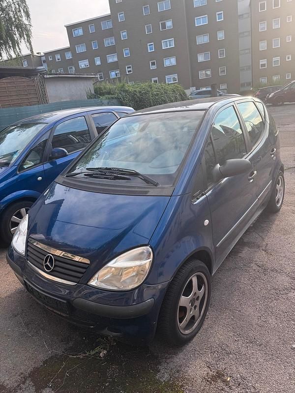 Andere farben Gebraucht 2002 Mercedes A140 Kleinwagen | 1.500 € - Bild 1/4