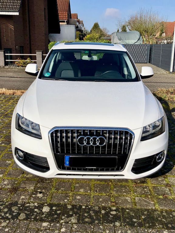 Weiß Gebraucht 2017 Audi Q5 Ambiente SUV | 19.700 € (Superpreis) - Bild 1/4