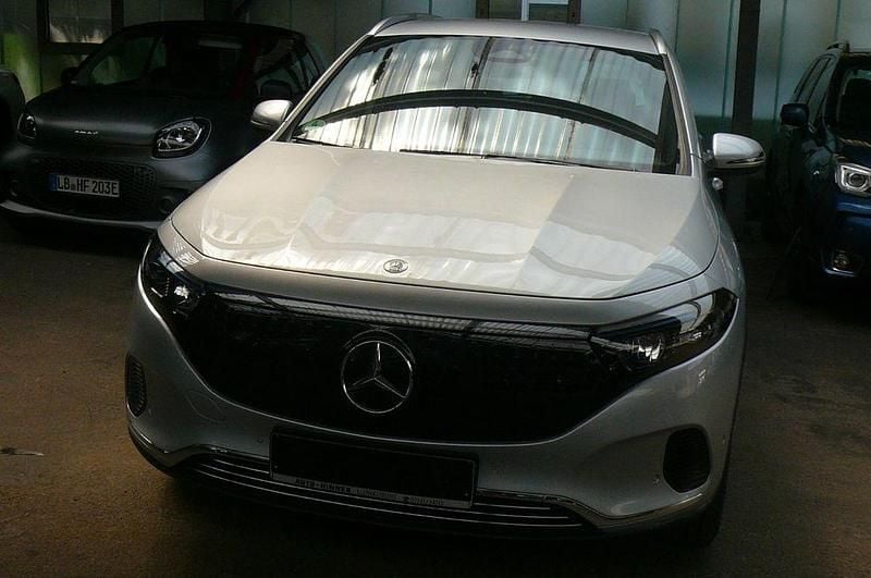 Silber Gebraucht 2024 Mercedes EQA300 SUV | 32.890 € (Superpreis) - Bild 1/4