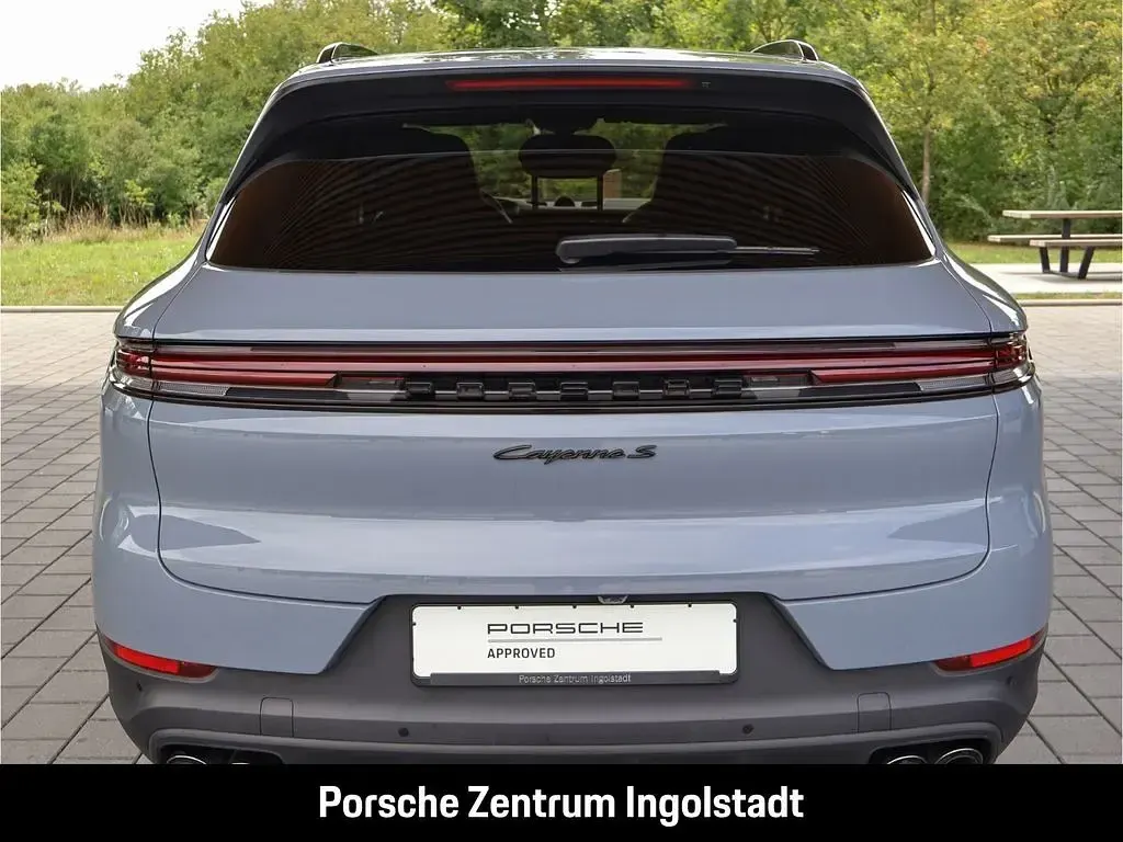 Gebraucht Porsche Cayenne S E-Hybrid 519 PS (381 kW) 2025 Grau SUV