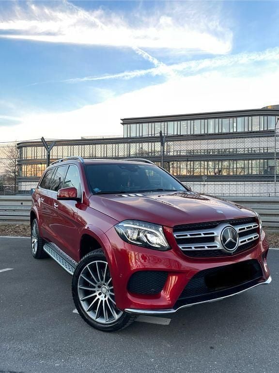 Rot Gebraucht 2016 Mercedes GLS350 SUV | 11.111 € - Bild 1/4