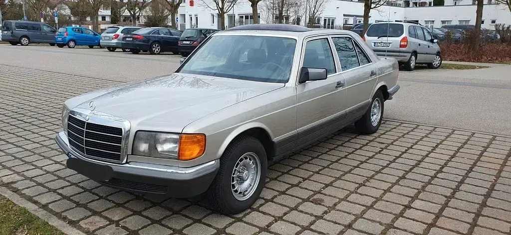 Gebraucht Mercedes 280 185 PS (136 kW) 1985 Beige Limousine