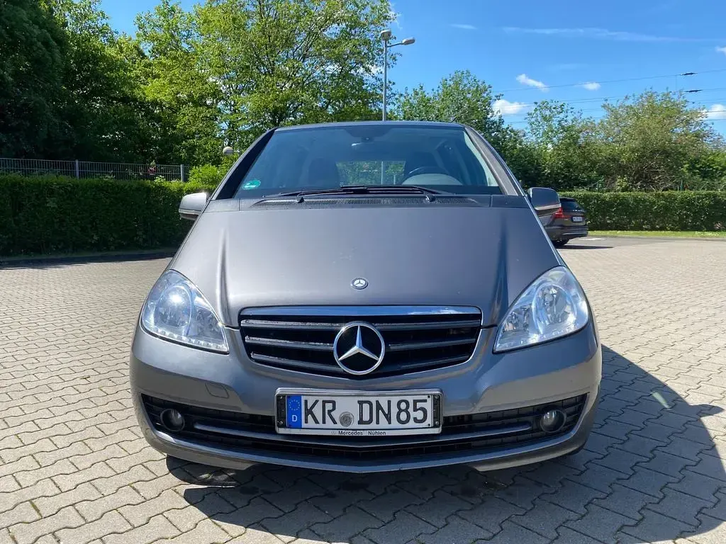 Gebraucht Mercedes A160 95 PS (69 kW) 2010 Grau Van / Kleinbus