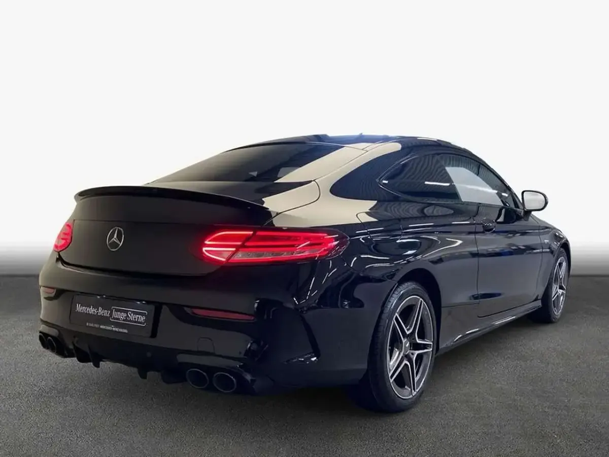 Gebraucht Mercedes C43 AMG AMG 390 PS (286 kW) 2022 Obsidianschwarz metallic Coupé