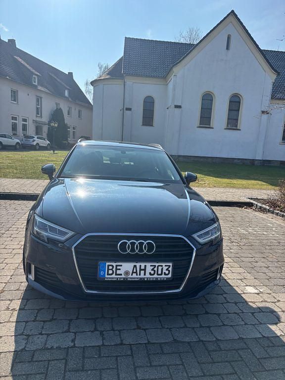 Gebraucht Audi A3 150 PS (110 kW) 2017 Blau Limousine