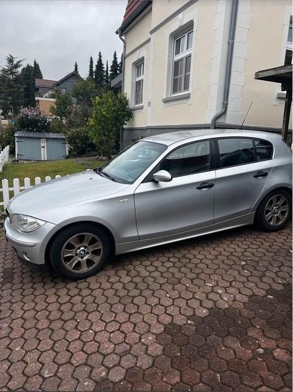 Silber Gebraucht 2006 BMW 116 Kleinwagen | 4.900 € (Etwas zu teuer) - Bild 1/4