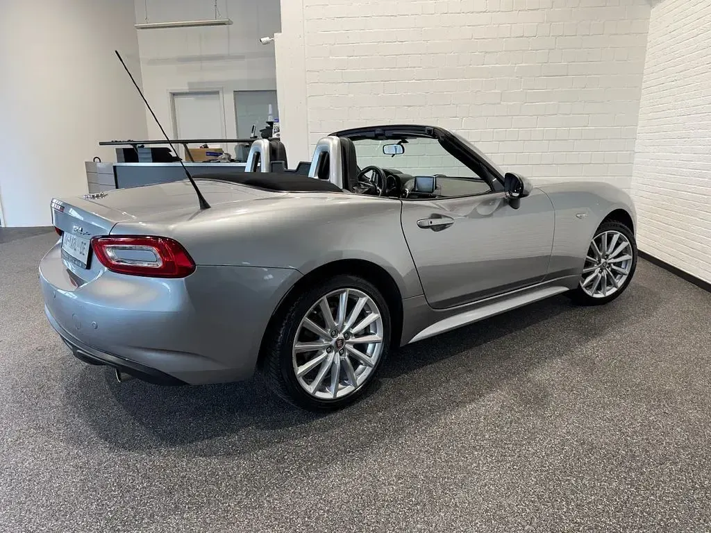 Gebraucht Fiat 124 Spider Lusso 140 PS (102 kW) 2018 Grau Cabrio