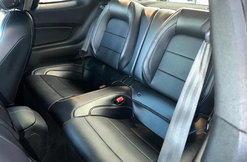 Gebraucht Ford Mustang GT Fastback 450 PS (330 kW) 2019 Rot Coupé