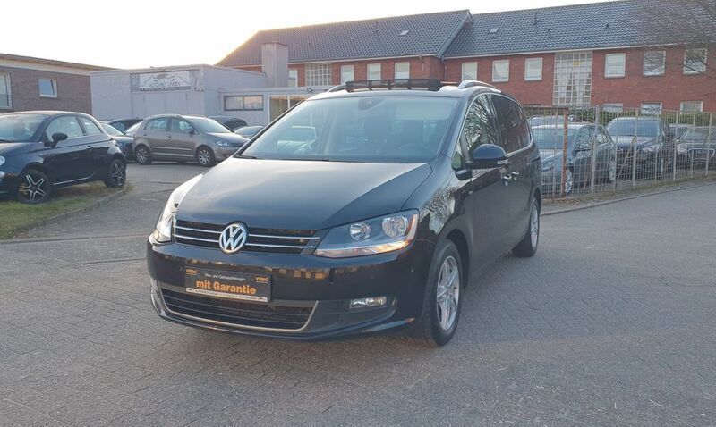 Schwarz Gebraucht 2015 VW Sharan Cup Van / Kleinbus | 13.995 € (Etwas zu teuer) - Bild 1/4
