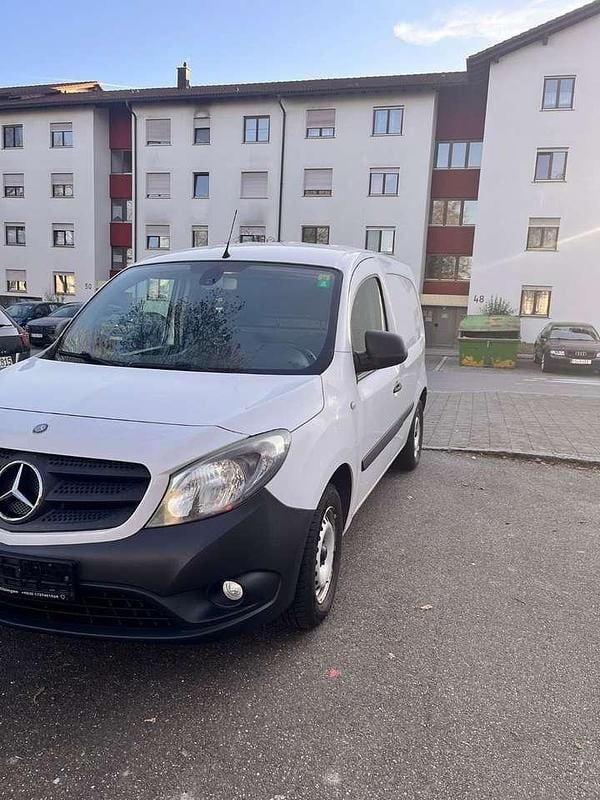 Gebraucht Mercedes Citan 109 90 PS (66 kW) 2013 Weiß Van / Kleinbus