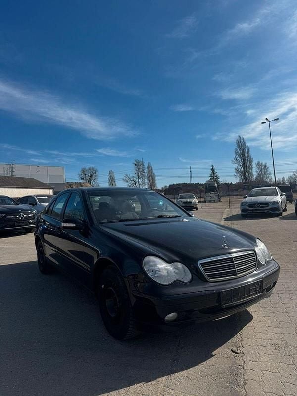 Gebraucht Mercedes C200 163 PS (119 kW) 2005 Schwarz Limousine