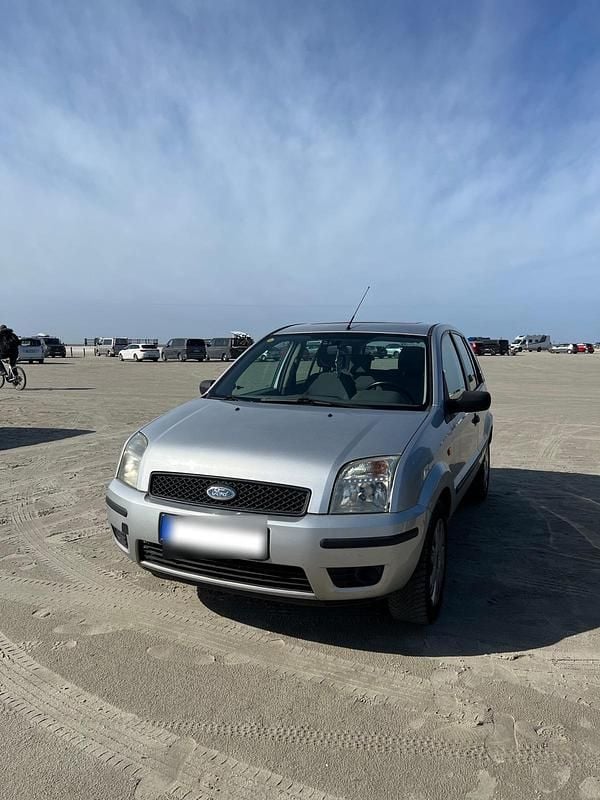 Gebraucht Ford Fusion 101 PS (74 kW) 2005 Grau Kleinwagen