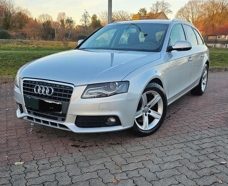 Silber Gebraucht 2010 Audi A4 Kombi | 6.899 € (Fairer Preis) - Bild 1/4
