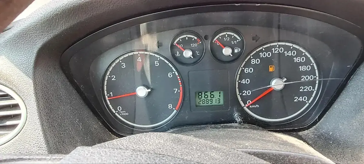 Used Ford Focus 100 HP (73 kW) 2004 Sedan