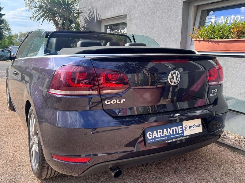 Gebraucht VW Golf Cabriolet Basis 105 PS (77 kW) 2012 Violet Cabrio