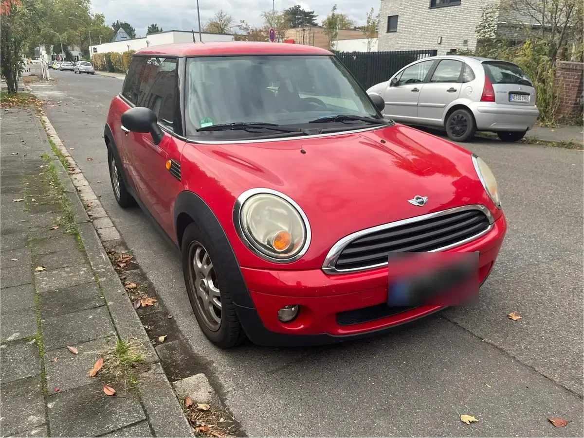 Gebraucht Mini Cooper 75 PS (55 kW) 2010 Rot Kleinwagen