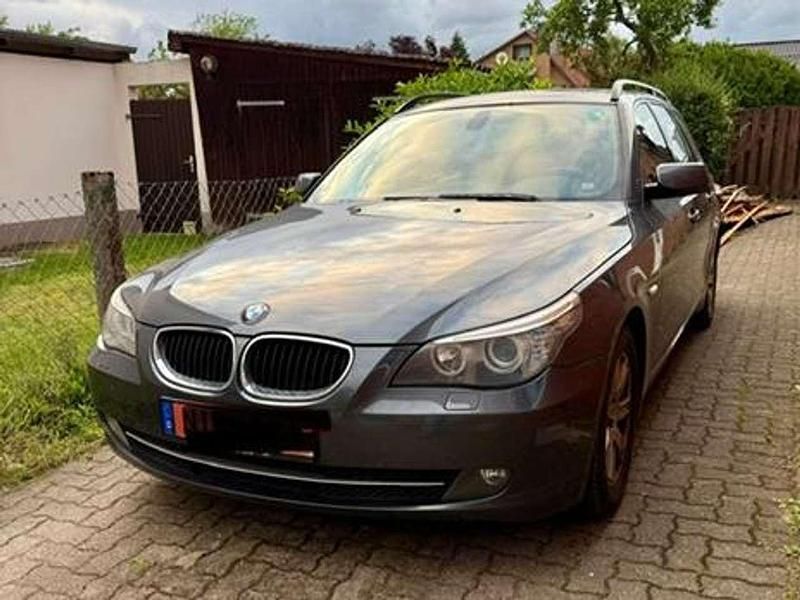 Gebraucht BMW 520 Exclusive 177 PS (130 kW) 2008 Kombi