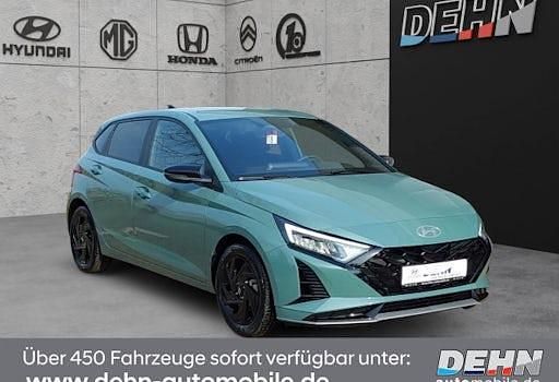 Neu Hyundai i20 Blackline 90 PS (66 kW) 2026 Schwarz Kleinwagen