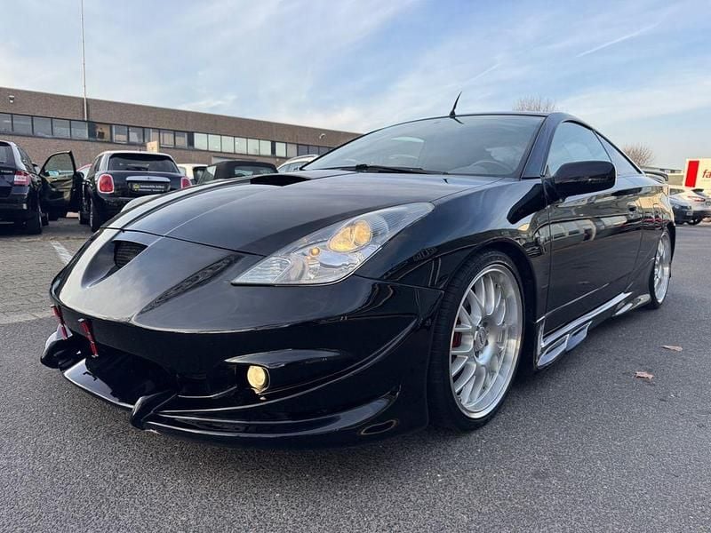 Schwarz Gebraucht 2001 Toyota Celica Coupé | 7.990 € (Fairer Preis) - Bild 1/4