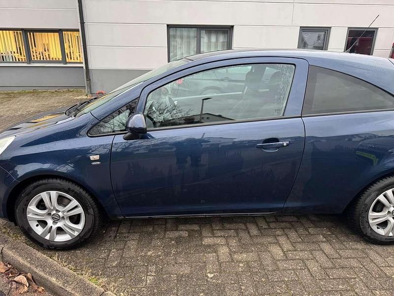 Gebraucht Opel Corsa Satellite 70 PS (51 kW) 2011 Blau Kleinwagen