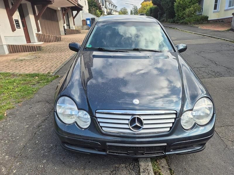 Second-hand Mercedes C180 2003 Coupe