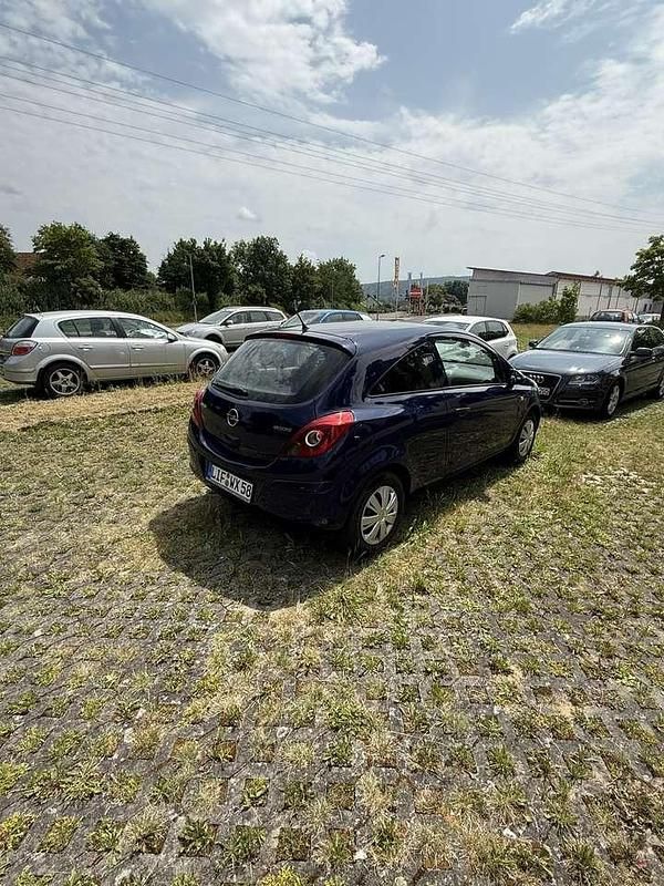 Gebraucht Opel Corsa Selection 69 PS (50 kW) 2010 Blau Kleinwagen