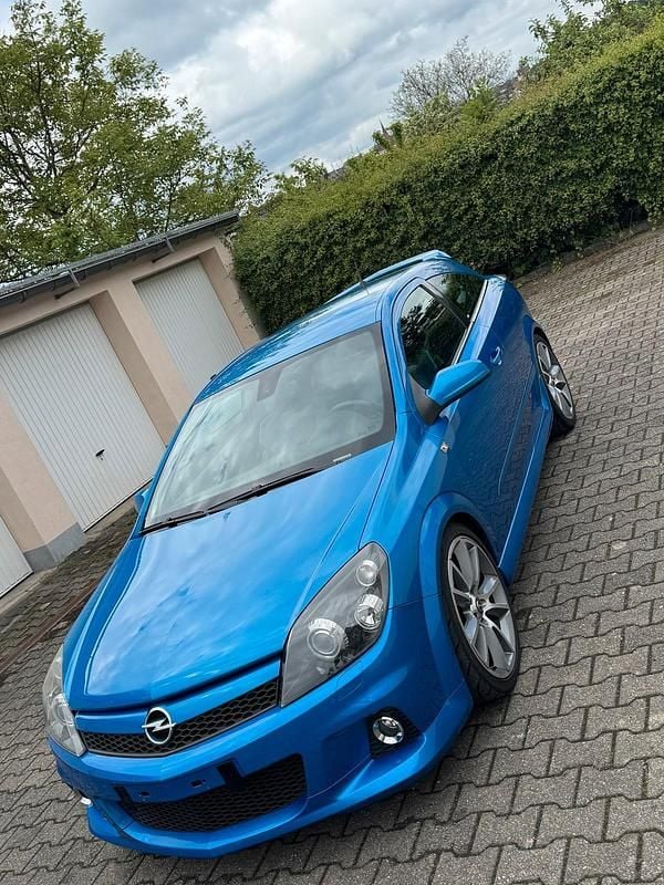 Blau Gebraucht 2008 Opel Astra OPC | 11.199 € - Bild 1/4