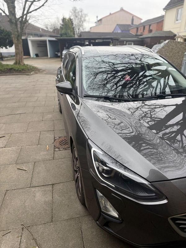 Gebraucht Ford Focus Cool & Connect 120 PS (88 kW) 2019 Grau Kombi