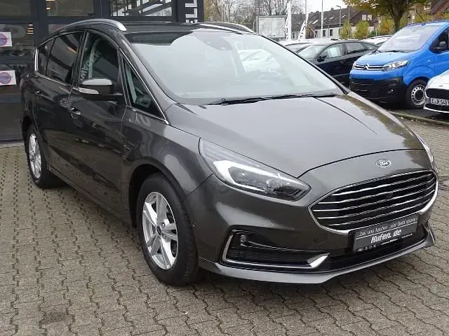 Gebraucht Ford S-MAX Titanium 165 PS (121 kW) 2020 Grau Van / Kleinbus