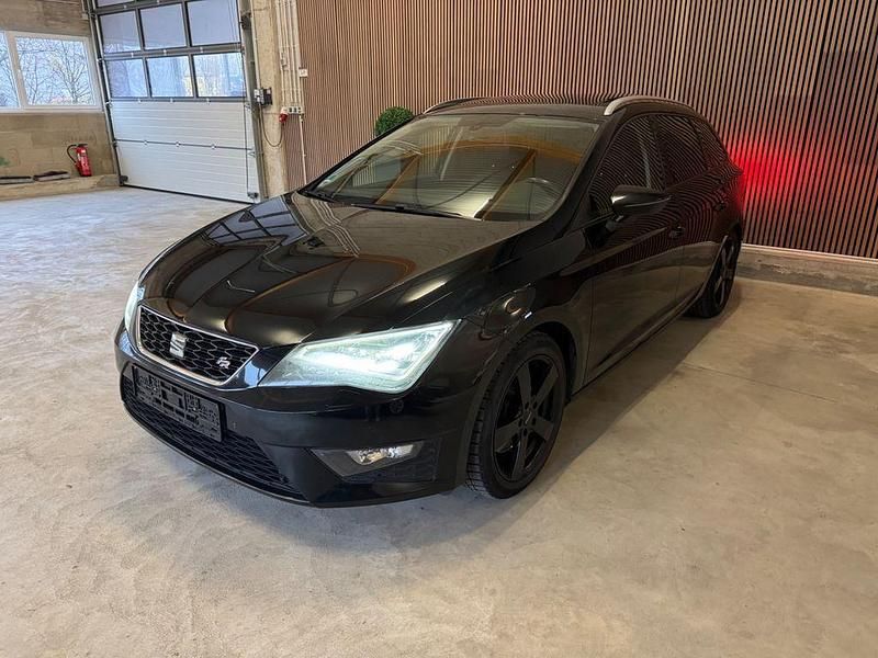 Schwarz Gebraucht 2014 Seat Leon ST FR Kombi | 7.999 € (Superpreis) - Bild 1/4