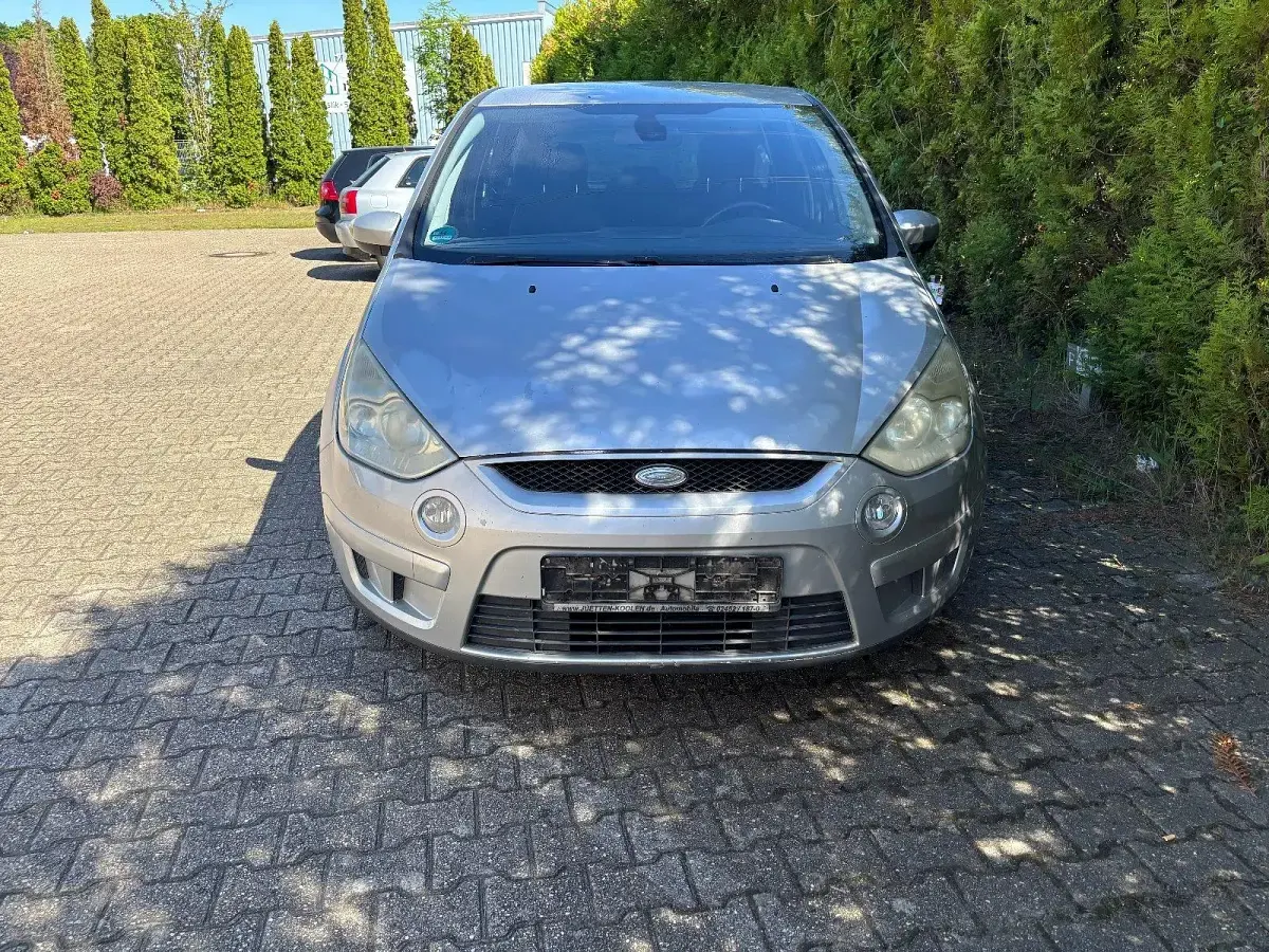 Gebraucht Ford S-MAX 146 PS (107 kW) 2007 Silber Van / Kleinbus