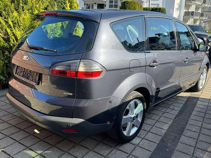 Gebraucht Ford S-MAX Titanium 140 PS (102 kW) 2009 Royalgrau met. Van / Kleinbus